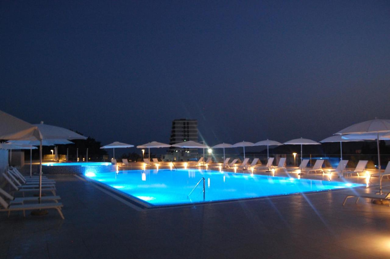 Status-M Apartments Бечичи Экстерьер фото