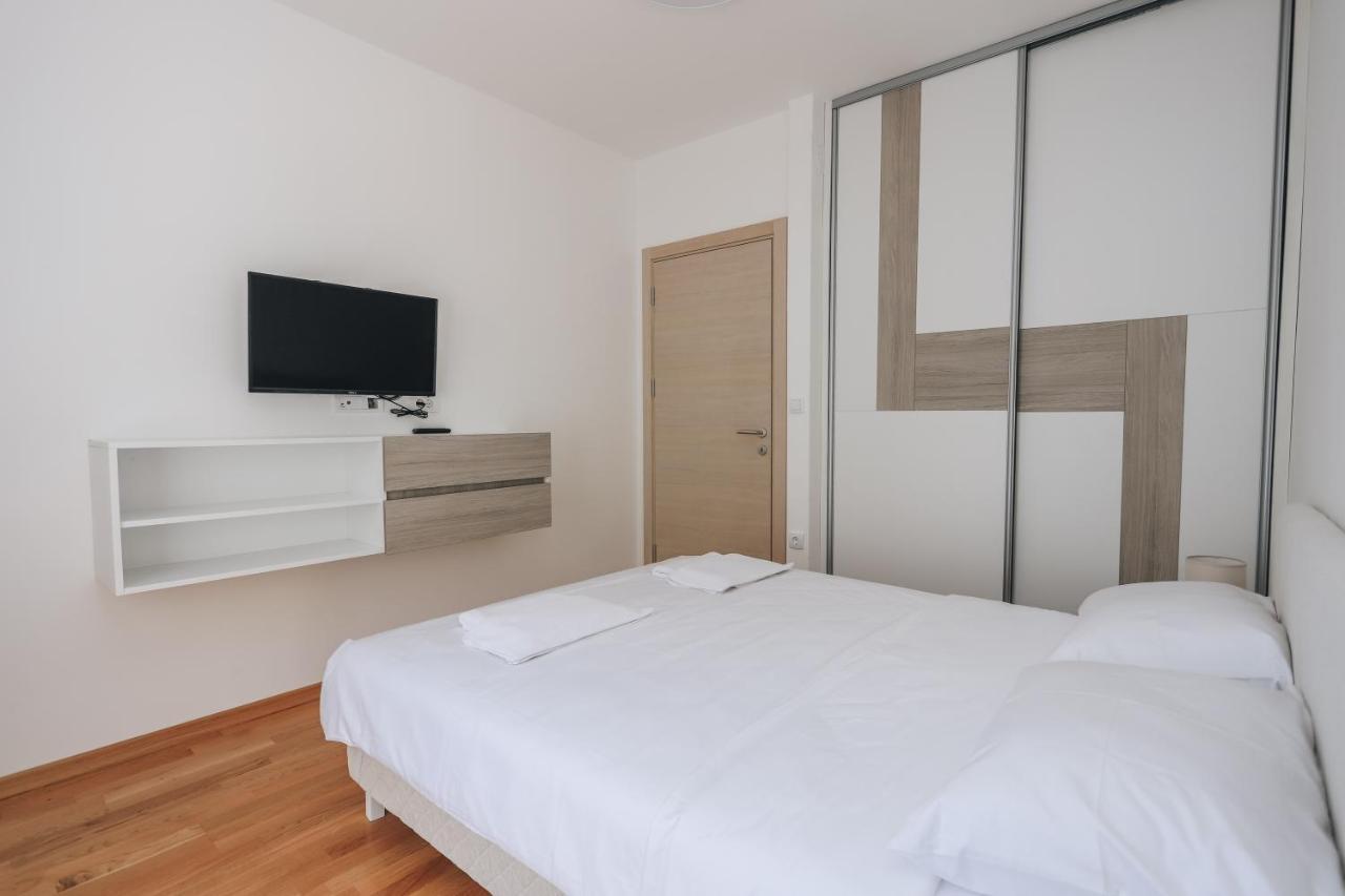 Status-M Apartments Бечичи Экстерьер фото