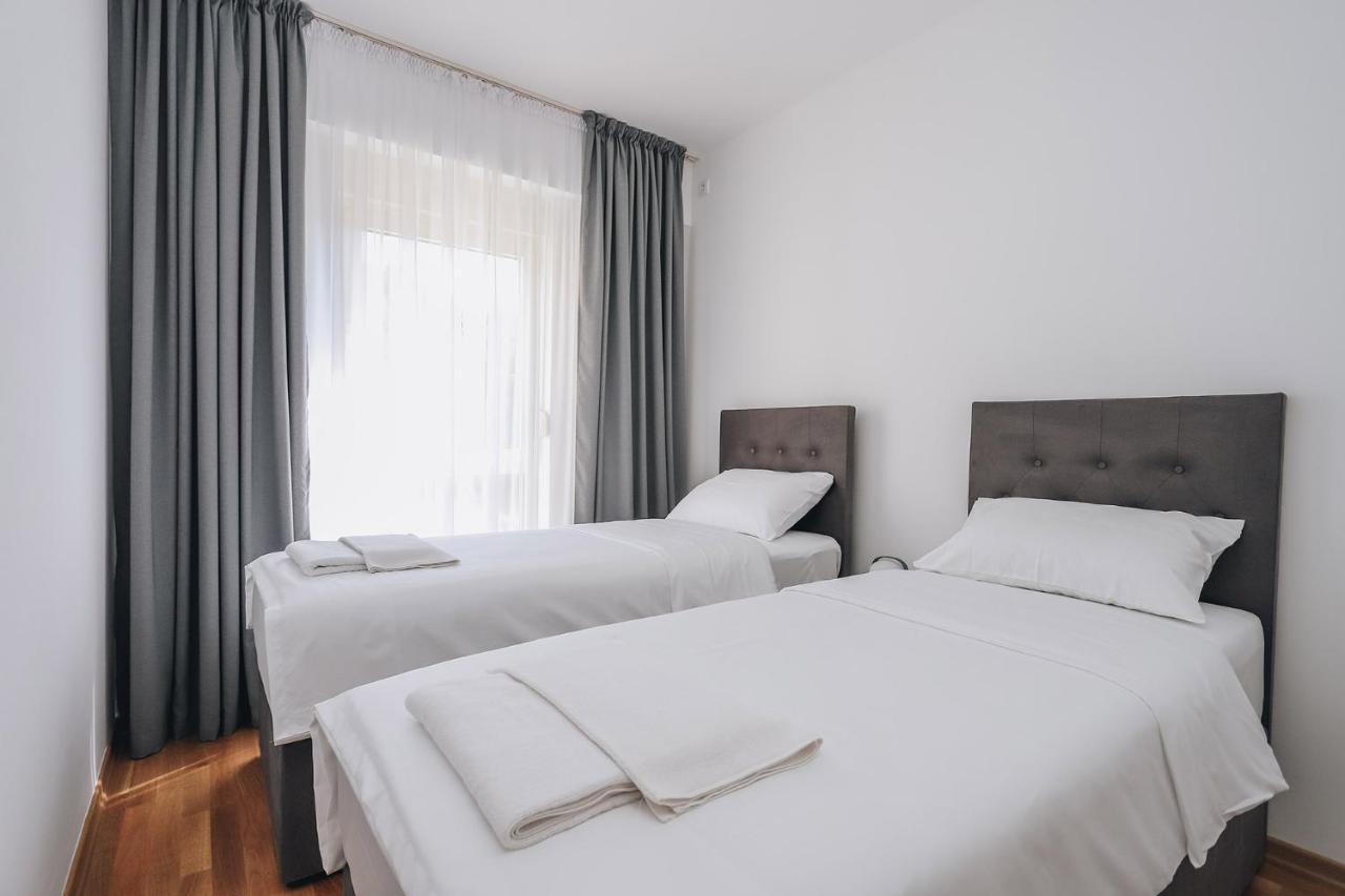 Status-M Apartments Бечичи Экстерьер фото