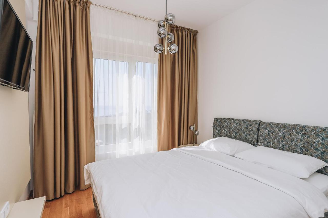 Status-M Apartments Бечичи Экстерьер фото