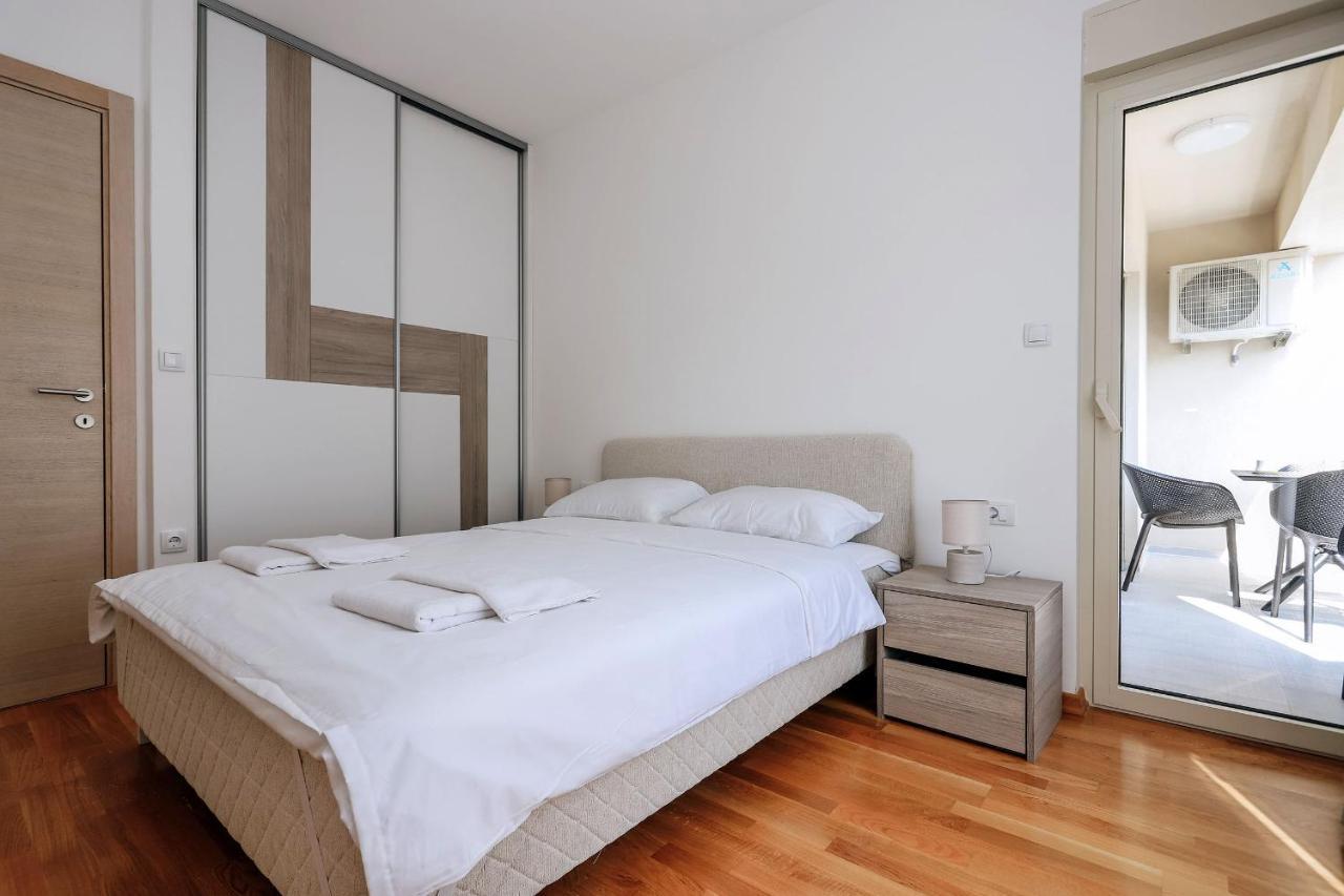 Status-M Apartments Бечичи Экстерьер фото