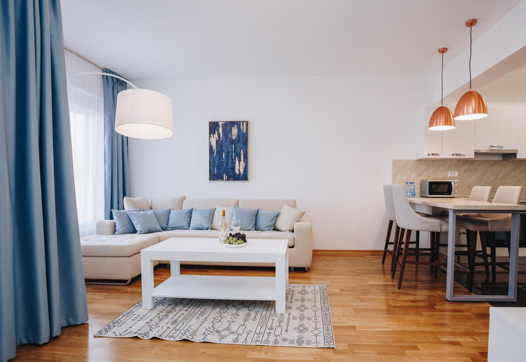 Status-M Apartments Бечичи Экстерьер фото
