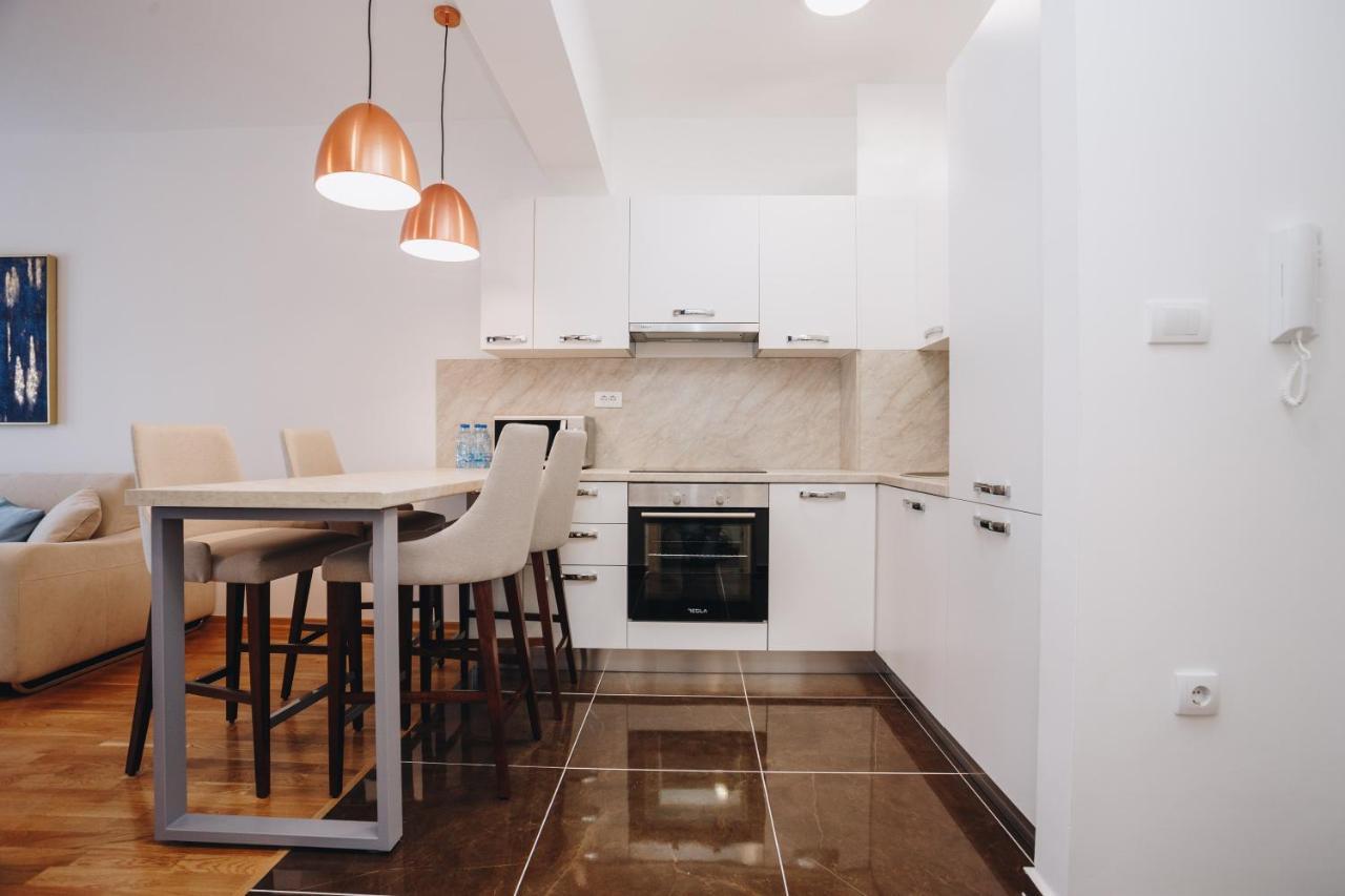 Status-M Apartments Бечичи Экстерьер фото