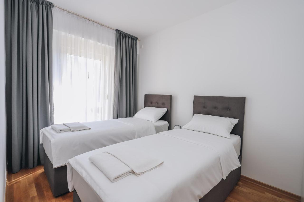 Status-M Apartments Бечичи Экстерьер фото