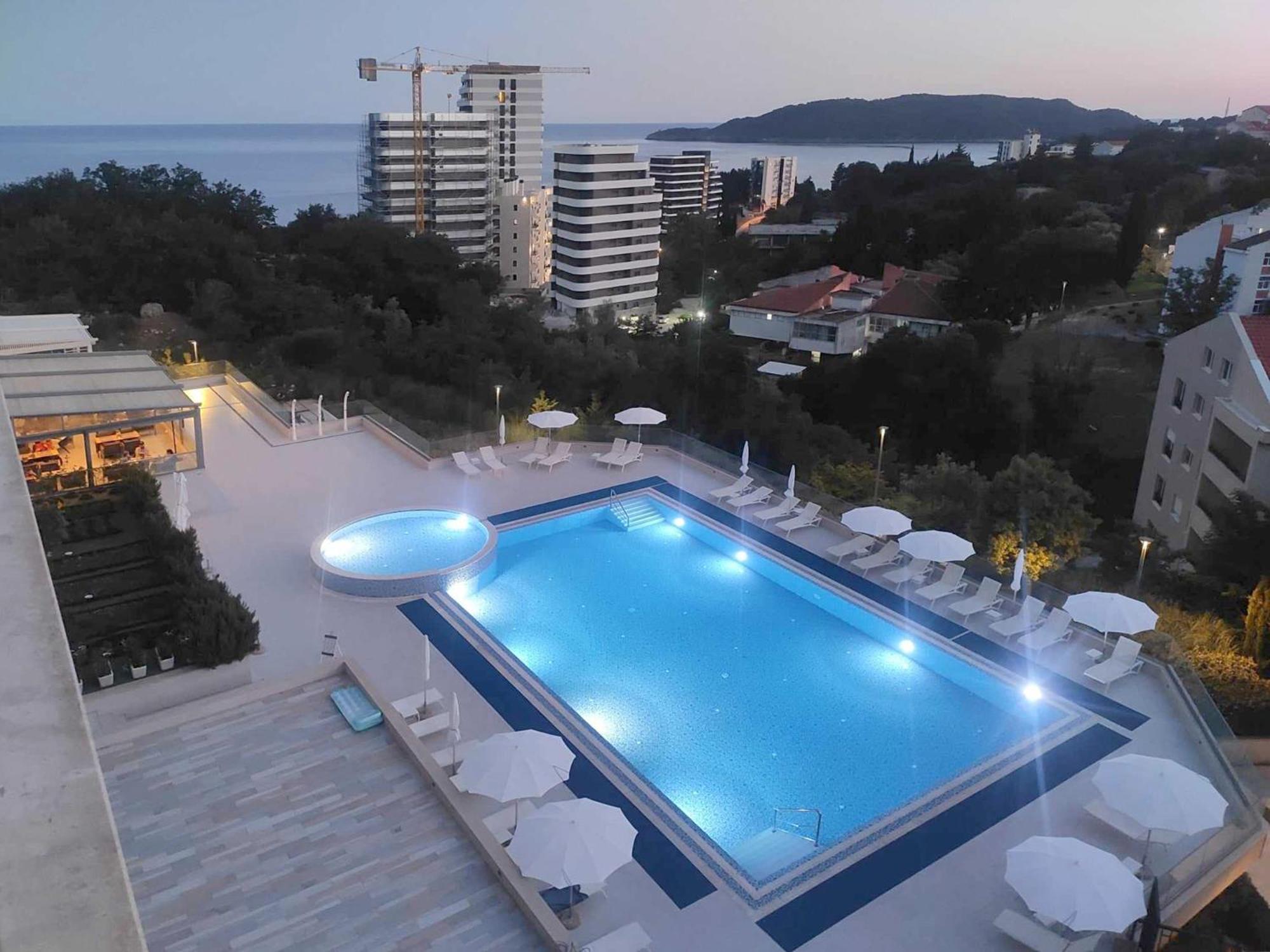 Status-M Apartments Бечичи Экстерьер фото